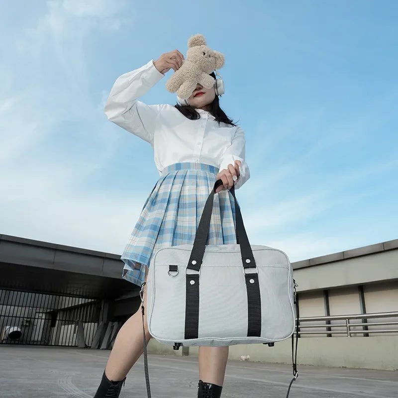Sdb04d7b34f824611abe55eb70ad7cd40s